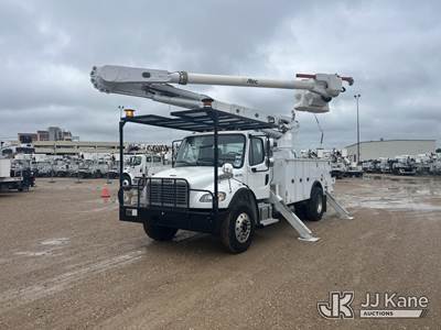 Altec AM55, 60 ft, Over-Center Material Handling Bucket Truck