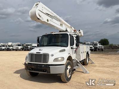 Altec AA55, 60 ft, Material Handling Bucket Truck