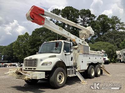 Altec AA55-MH, 60 ft, Material Handling Bucket Truck