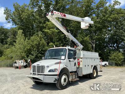 Versalift V043I-01, 47 ft, Over-Center Bucket Truck