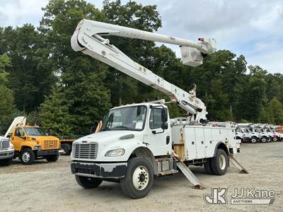 Altec AA55, 61 ft, Material Handling Bucket Truck