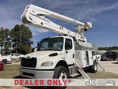 Altec AA55-MH, 60 ft, Material Handling Bucket Truck