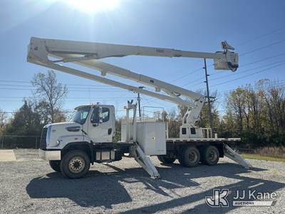 Versalift VST-90001, 95 ft, Articulating & Telescopic Material Handling Bucket Truck