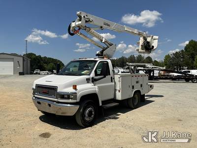Altec AT37G, 42 ft, Articulating & Telescopic Bucket Truck