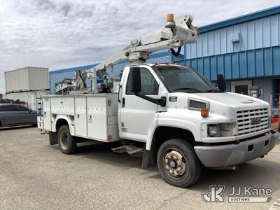 Altec AT235P, 40 ft, Telescopic Non-Insulated Cable Placing Bucket Truck