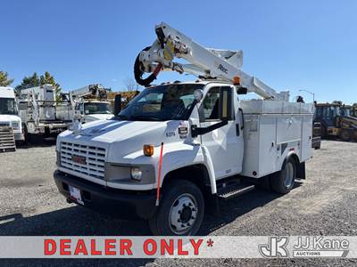 Altec AT37G, 42 ft, Articulating & Telescopic Bucket Truck