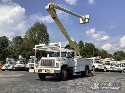 Altec AA-600, 55 ft, Bucket Truck
