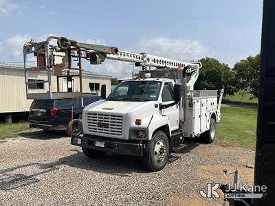 Altec AT40C, Telescopic Non-Insulated Cable Placing Bucket Truck