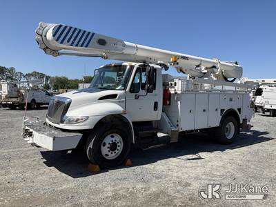 International 4300 Boom / Bucket Truck