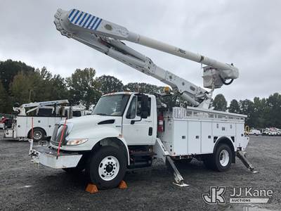 International 4300 Boom / Bucket Truck
