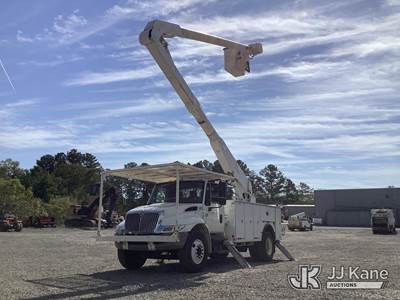International 4300 Boom / Bucket Truck