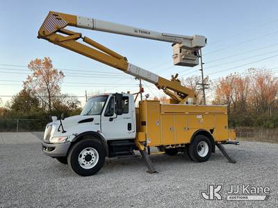 International 4300 Boom / Bucket Truck