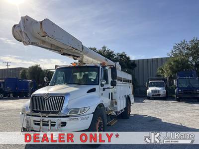 Altec AM855, 60 ft, Articulating Material Handling Bucket Truck