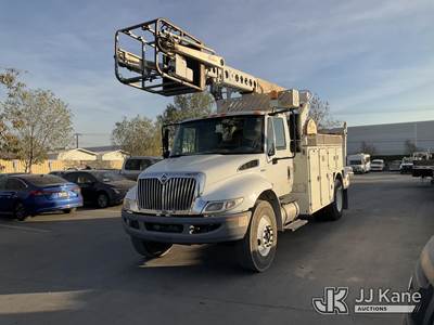 Altec AT40C, 39 ft, Articulating & Telescopic Bucket