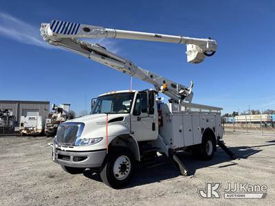 Altec AM55-MH, 60 ft, Over-Center Material Handling Bucket Truck