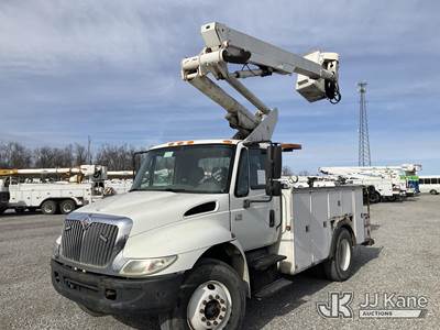 Altec TA40, 45 ft, Articulating & Telescopic Bucket Truck