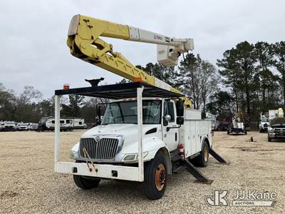 HiRanger XML-55, 60 ft, Material Handling Bucket Truck