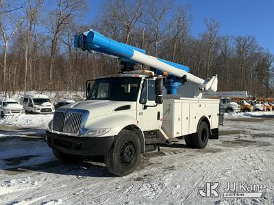 Altec L45M, 50 ft, Over-Center Material Handling Bucket Truck