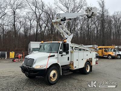 Altec TA40, 46 ft, Articulating & Telescopic Bucket Truck