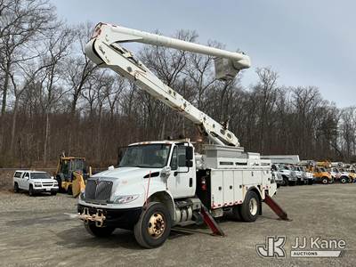 Altec AN55E-OC, 61 ft, Material Handling Bucket Truck