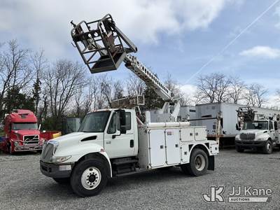 Altec AT40C, 40 ft, Non-Insulated Cable Placing Bucket Truck