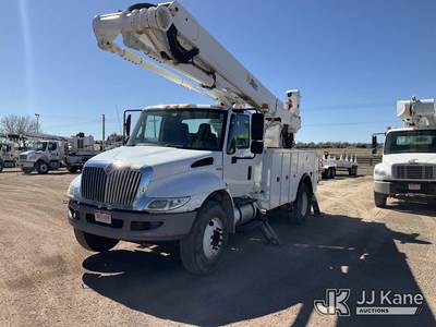 Altec TA50, 55 ft, Articulating & Telescopic Material Handling Bucket Truck