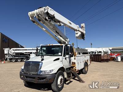 Altec TA50, 55 ft, Articulating & Telescopic Material Handling Bucket Truck