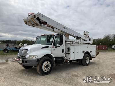 International 4300 Boom / Bucket Truck