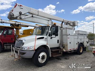 HiRanger HR50-M, 55 ft, Material Handling Bucket Truck