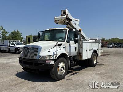 Altec TA40, 45 ft, Articulating & Telescopic Bucket Truck