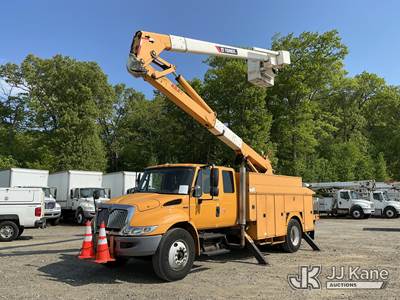 Terex Hi-Ranger HR52M, 57 ft, Material Handling Bucket Truck