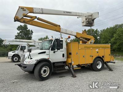 Hi-Ranger HR50M, 55 ft, Material Handling Bucket Truck