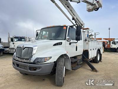 Altec TA50, 55 ft, Articulating & Telescopic Material Handling Bucket Truck