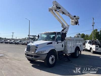 Altec TA45, 50 ft, Articulating & Telescopic Bucket Truck