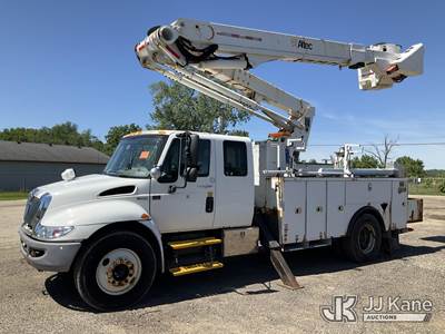 Altec TA50, 55 ft, Articulating & Telescopic Material Handling Bucket Truck