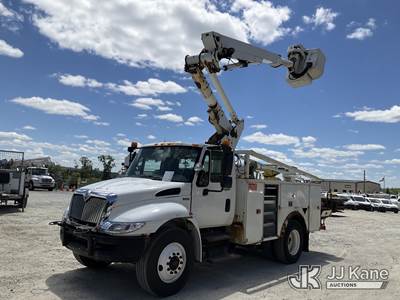 Altec TA40, 45 ft, Articulating Non-Over Center Bucket Truck