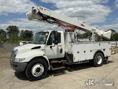 Altec TA50, 55 ft, Articulating & Telescopic Material Handling Bucket Truck