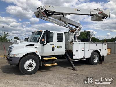 Altec TA50, 55 ft, Articulating & Telescopic Material Handling Bucket Truck
