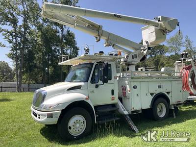 Altec L42M, Over-Center Material Handling Bucket Truck
