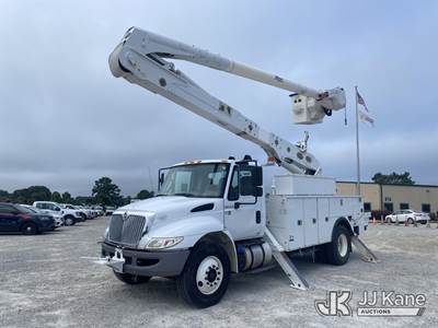 Altec AA55E, 60 ft, Material Handling Bucket Truck