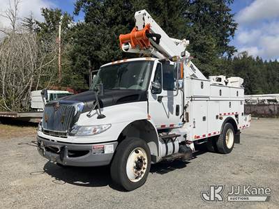 Altec TA40, 46 ft, Articulating & Telescopic Bucket Truck