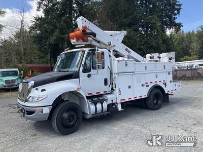 Altec TA40, 46 ft, Articulating & Telescopic Bucket Truck