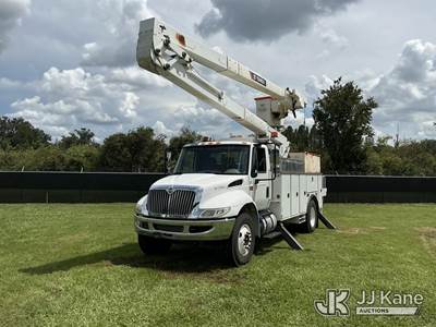 HiRanger TC55-MH, 60 ft, Material Handling Bucket Truck
