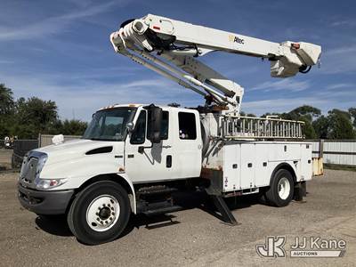 Altec TA50, 55 ft, Articulating & Telescopic Material Handling Bucket Truck