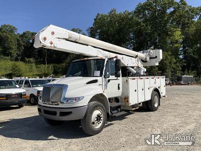 Altec AA600L, 56 ft, Bucket Truck