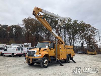HiRanger HR50-M, 55 ft, Material Handling Bucket Truck
