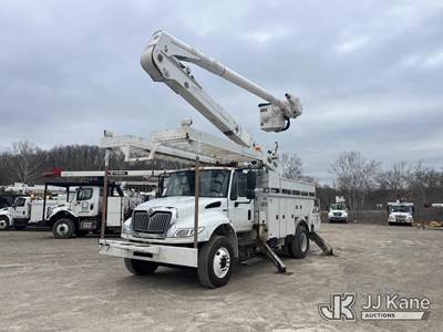 Altec AN55E-OC, 60 ft, Over-Center Material Handling Bucket Truck
