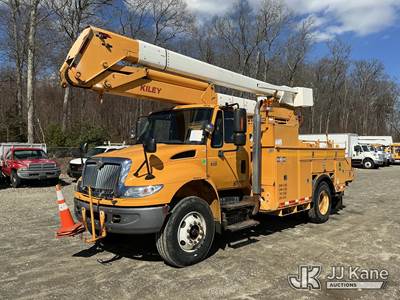 HiRanger HR50-M, 55 ft, Material Handling Bucket Truck