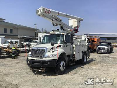 Altec L42P, 350 Lb 47 ft, Over-Center Bucket