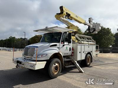 Altec AT40M, 45 ft, Articulating & Telescopic Material Handling Bucket Truck